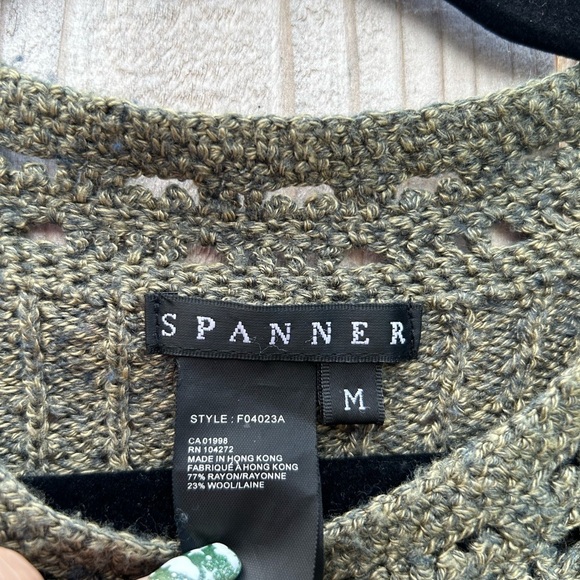 Green Knit Fringe Sweater size medium fall winter tassel cozy rayon wool spanner - Picture 6 of 12